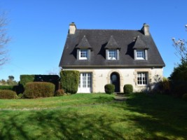 Maison 7 Pièces 29270 Carhaix-Plouguer